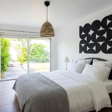 Villa Maison Plain Pied Hyper Centre Avec Véranda 5 Min à Pied 3 Royan